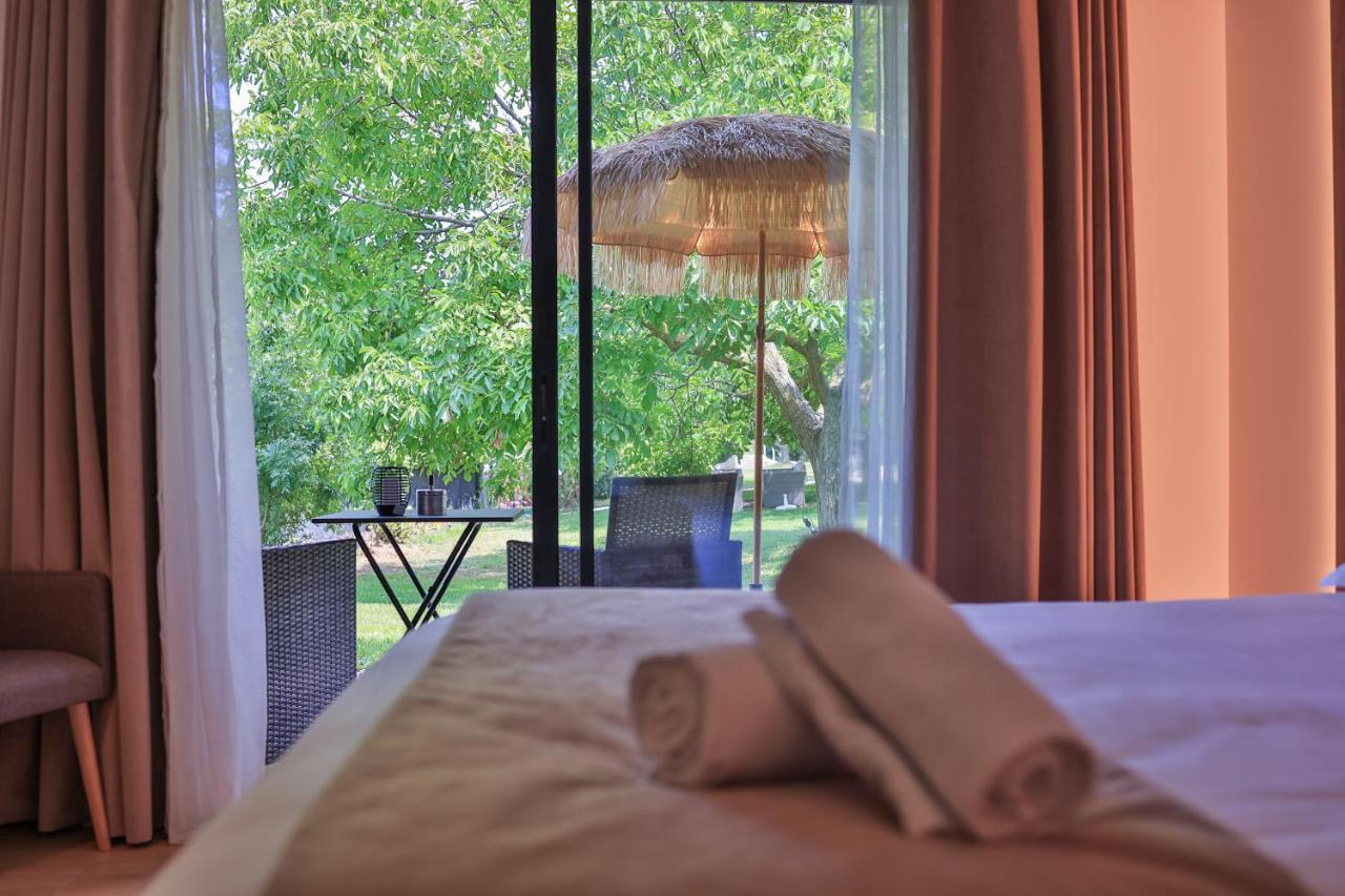 Logis Hotel & Spa Dejeunez Sous L'Arbre Русе Екстериор снимка