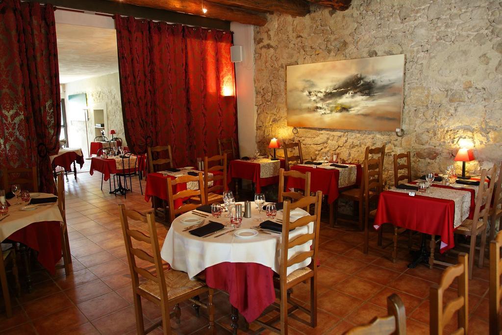 Logis Hotel & Spa Dejeunez Sous L'Arbre Русе Екстериор снимка